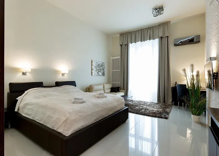 Sunny Buddha Apartment